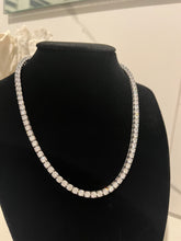 Load image into Gallery viewer, The Coco Necklace