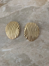 Load image into Gallery viewer, The Tahlia Earrings
