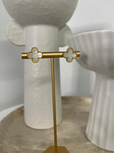 Load image into Gallery viewer, The Dainty studs
