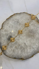 Load image into Gallery viewer, The Gold Clover bracelet
